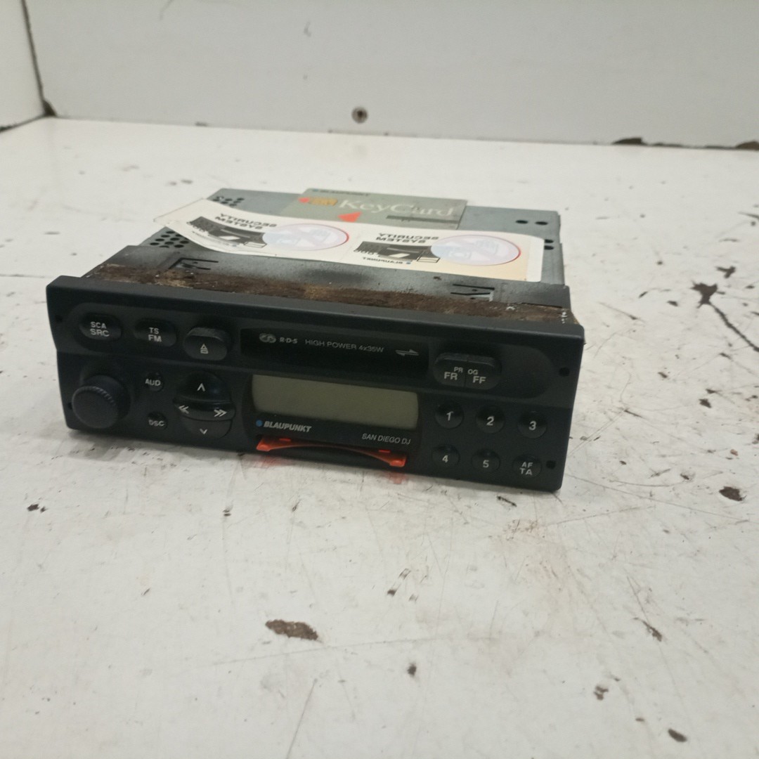 Auto-Rádio AUDI A3 (8L1) | 96 - 06 Imagem-1