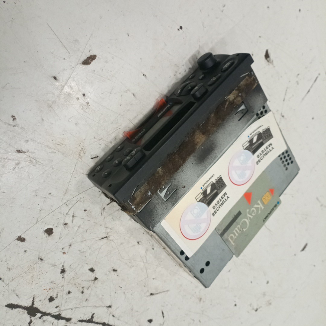 Auto-Rádio AUDI A3 (8L1) | 96 - 06 Imagem-2