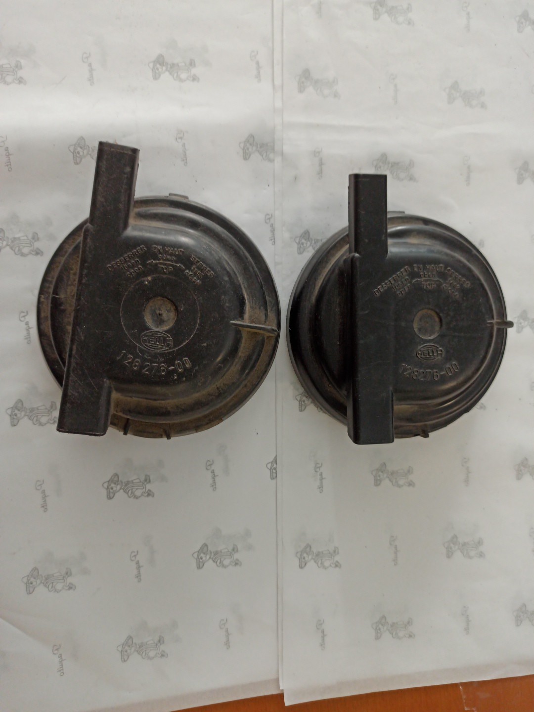 Tampa de farol AUDI 100 (44, 44Q, C3) | 82 - 91