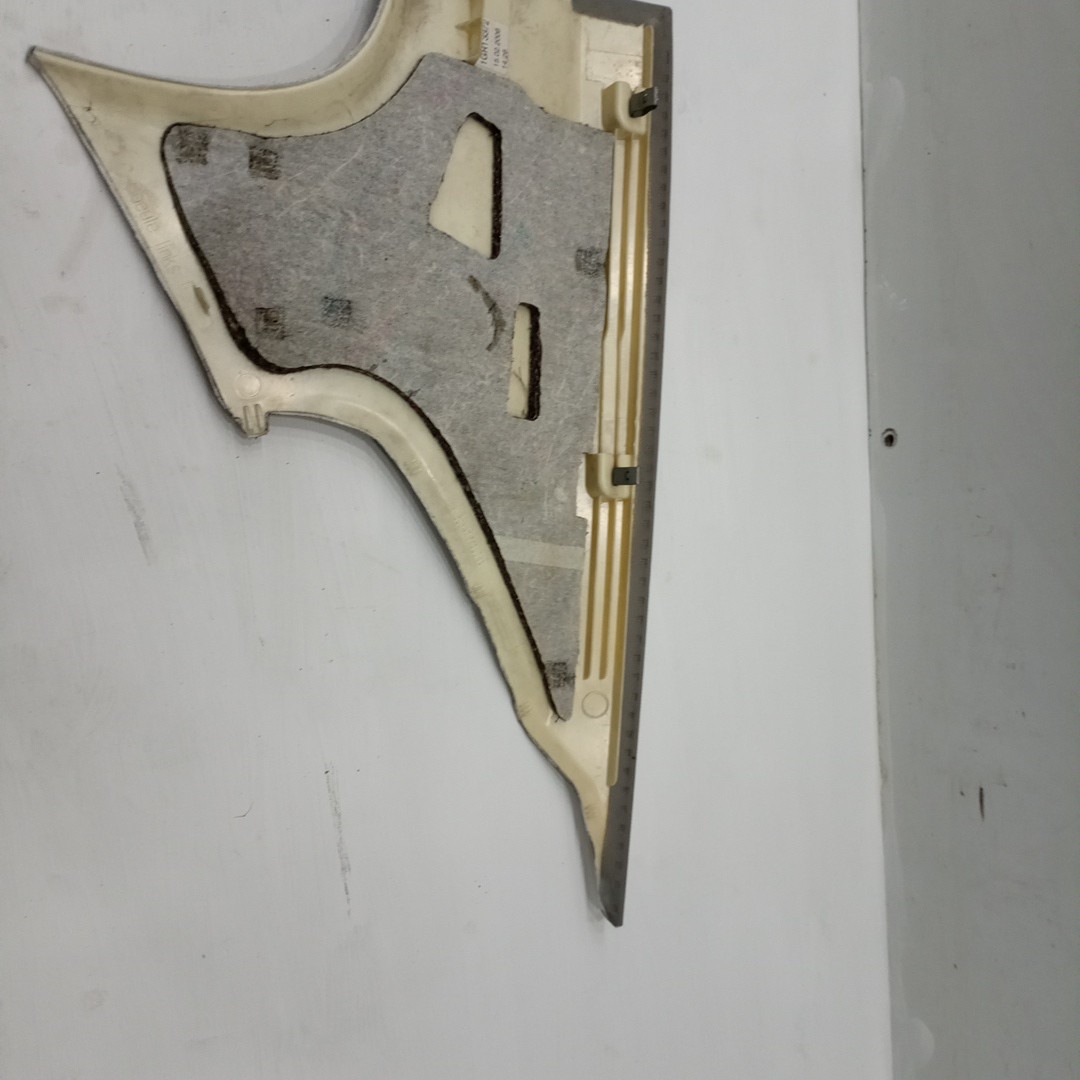 Moldura de pilar C esquerda BMW 3 (E90) | 04 - 12 Imagem-4