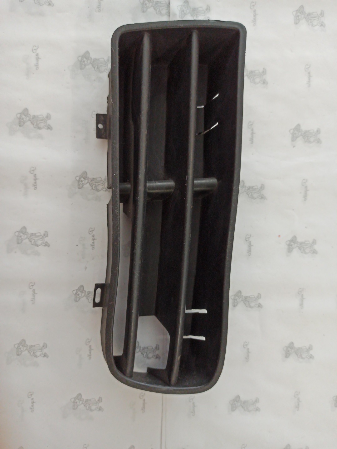 Grelha de para-choques VOLKSWAGEN GOLF IV (1J1) | 97 - 07