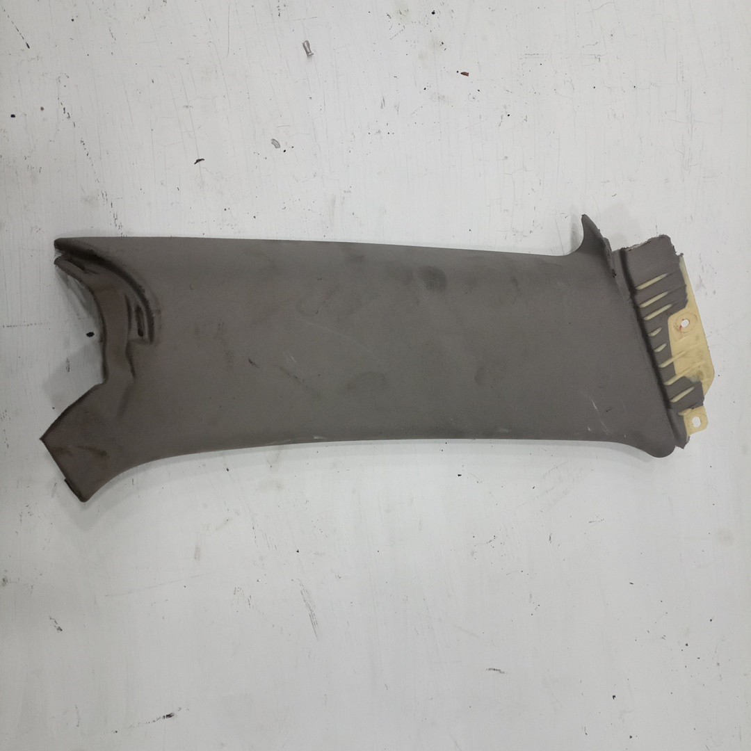 Moldura de pilar C esquerda AUDI A4 Avant (8E5, B6) | 00 - 05 Imagem-1