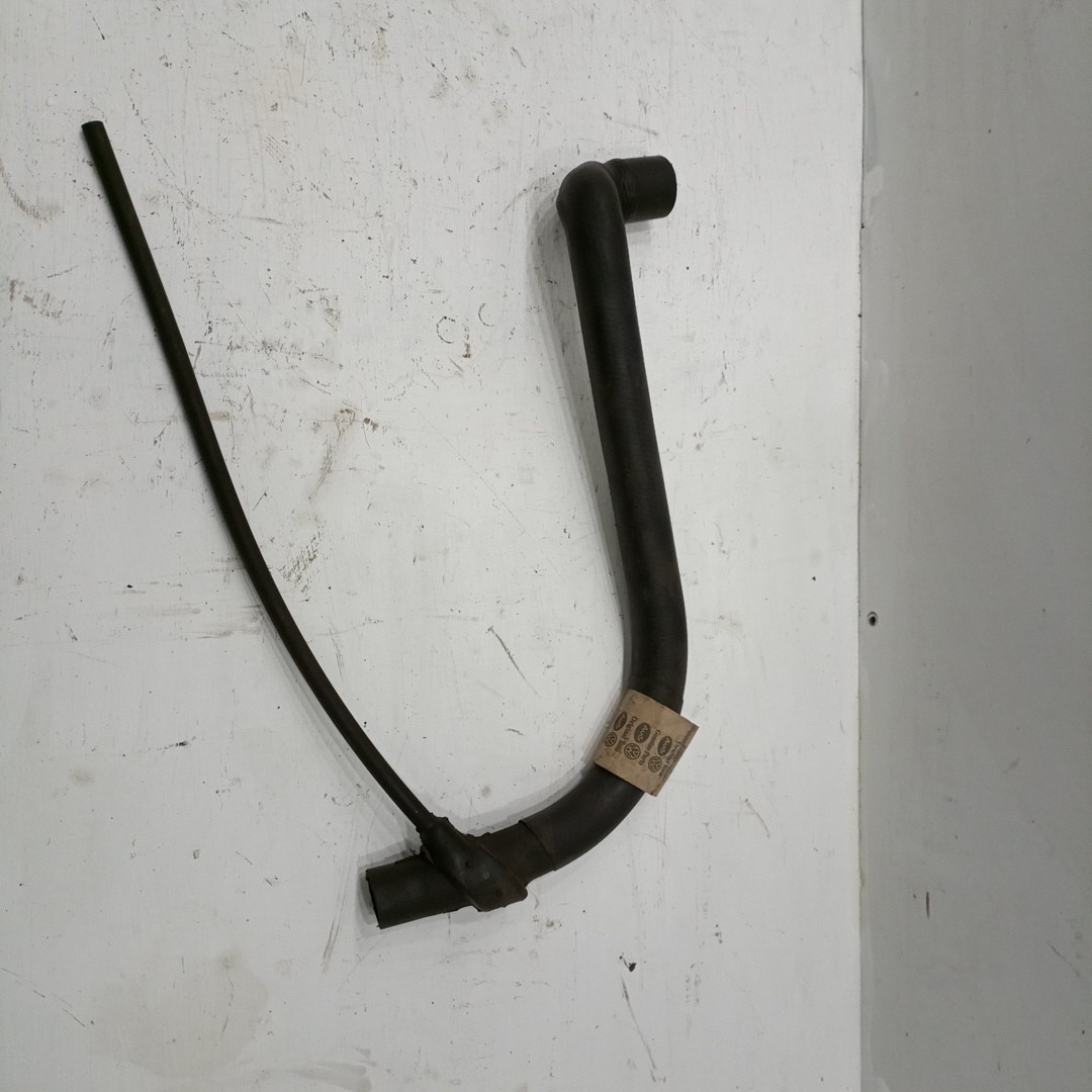 Tubo de Água VOLKSWAGEN PASSAT (3A2, 35I) | 88 - 97