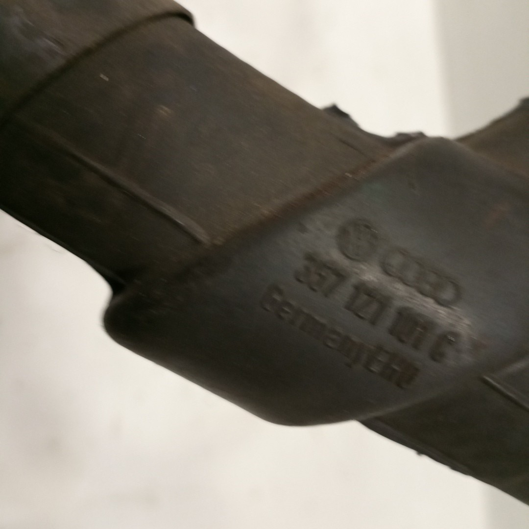 Tubo de Água VOLKSWAGEN PASSAT (3A2, 35I) | 88 - 97 Imagem-2