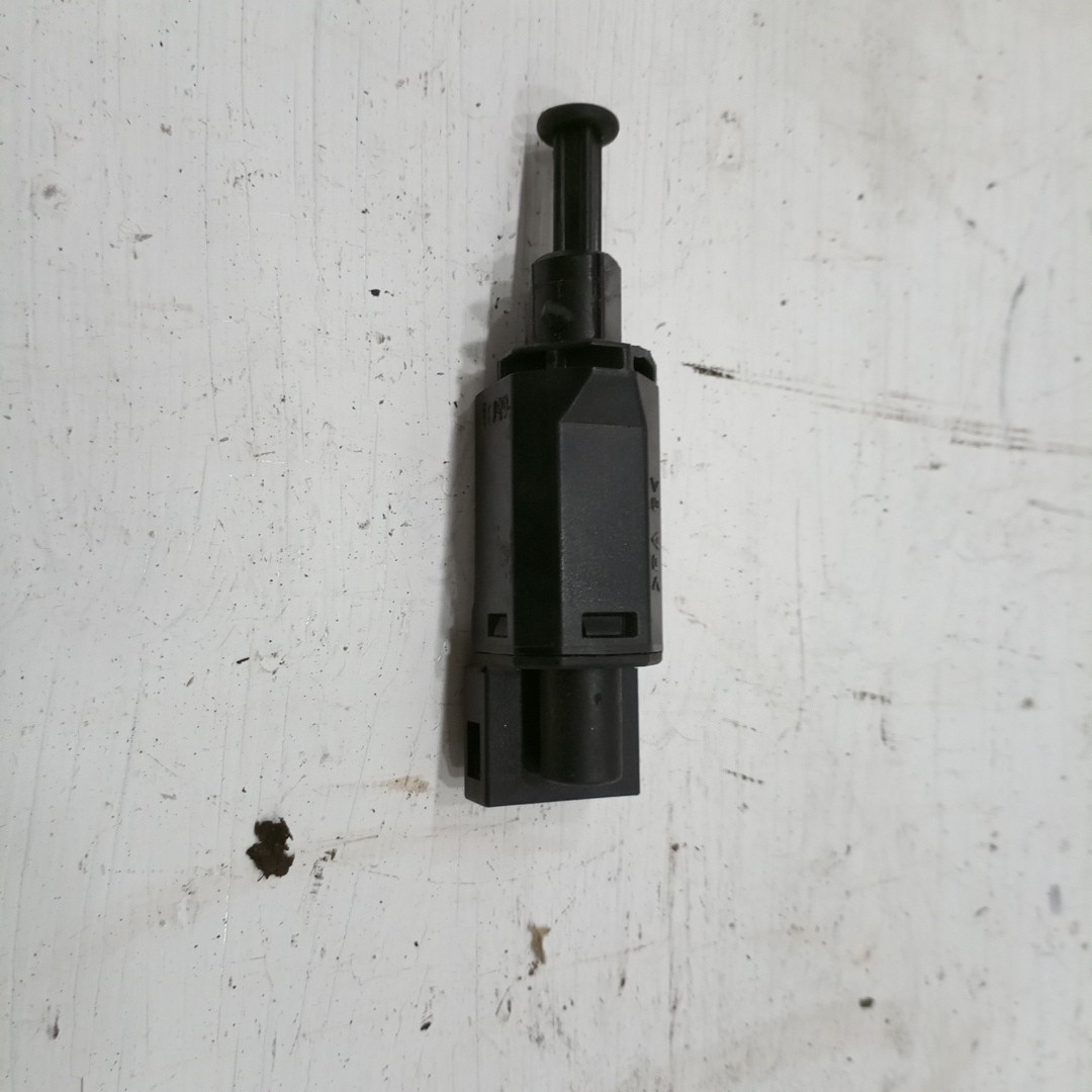 Botão de luz de travão VOLKSWAGEN GOLF IV (1J1) | 97 - 07 Imagem-4