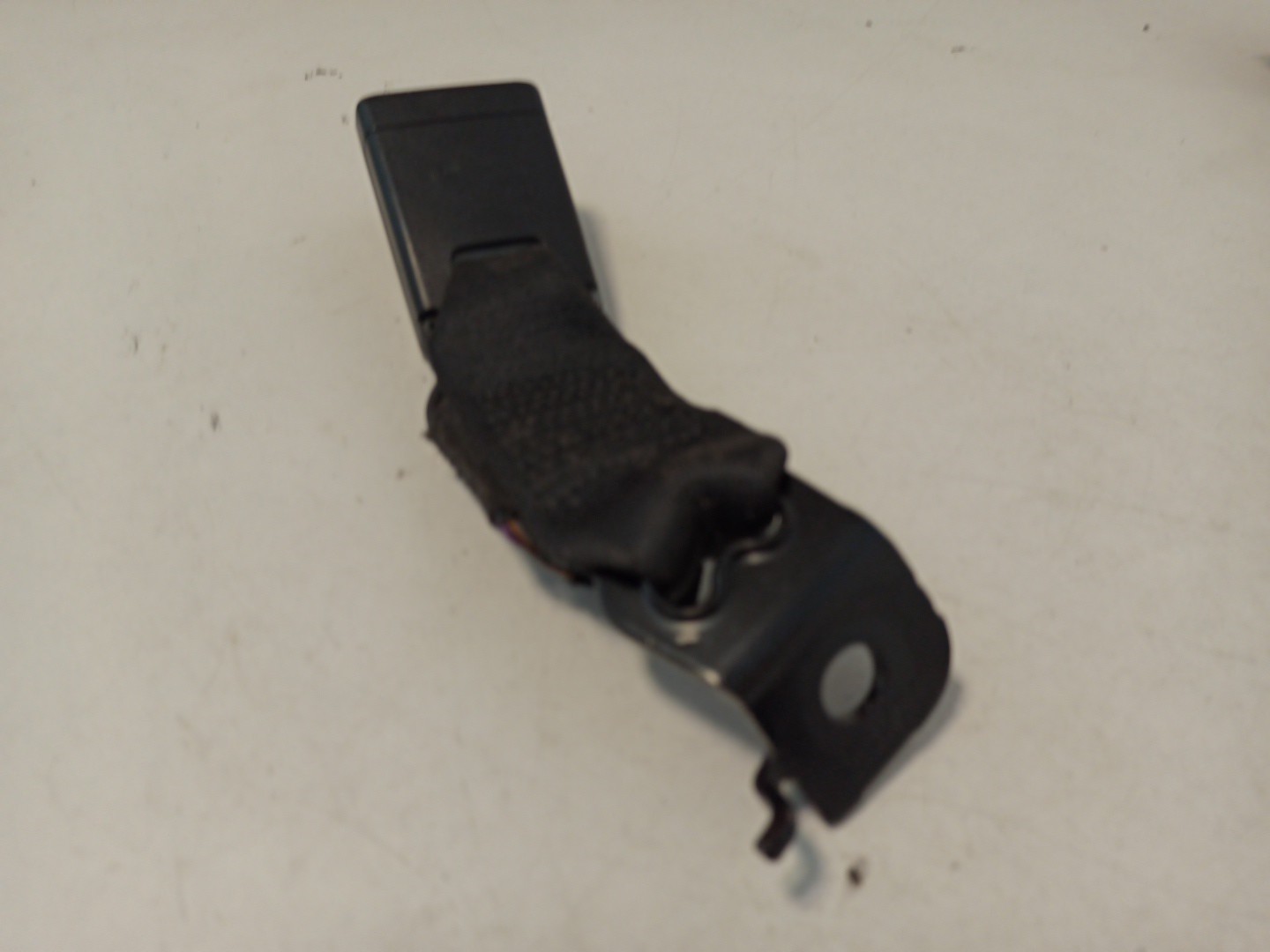 Encaixe cinto traseiro BMW 1 (F20) | 11 - 19 Imagem-2