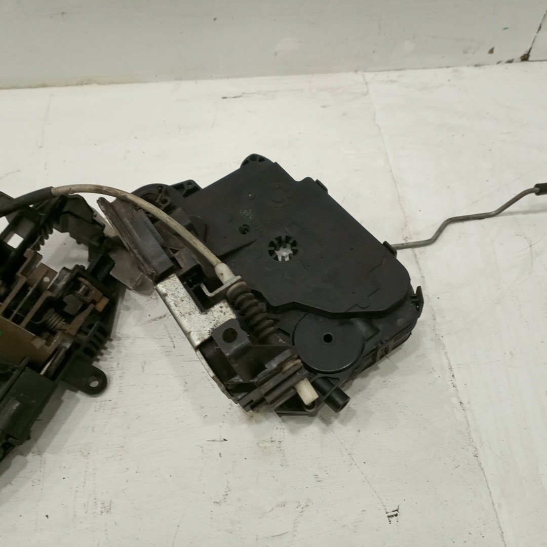 Mecanismo completo de fecho de porta da frente BMW 3 (E90) | 04 - 12 Imagem-2