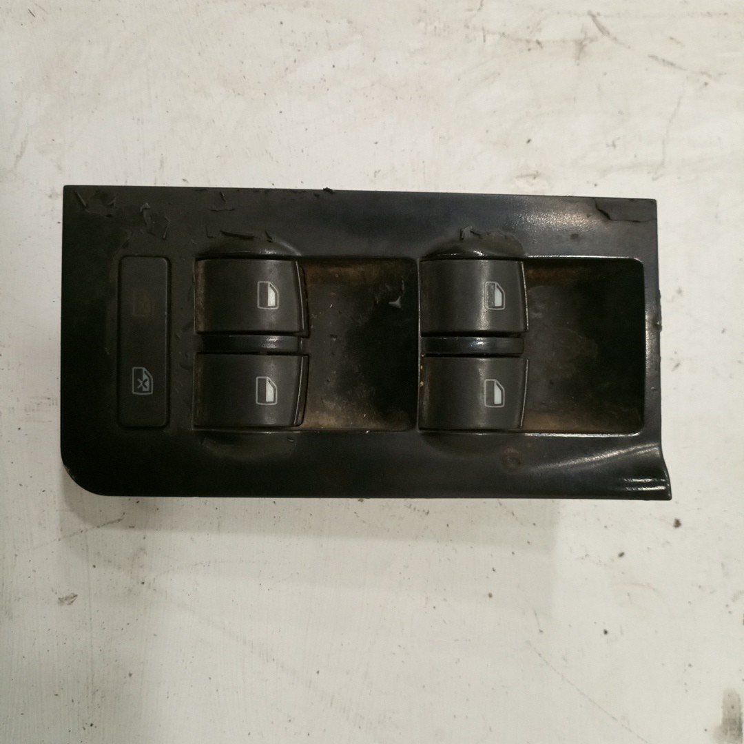 Comutador de vidro frente esquerdo AUDI A6 (4B2, C5) | 97 - 05 Imagem-1