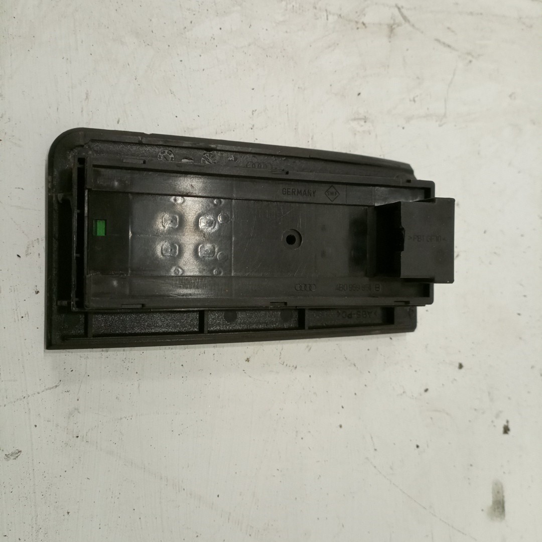 Comutador de vidro frente esquerdo AUDI A6 (4B2, C5) | 97 - 05 Imagem-2