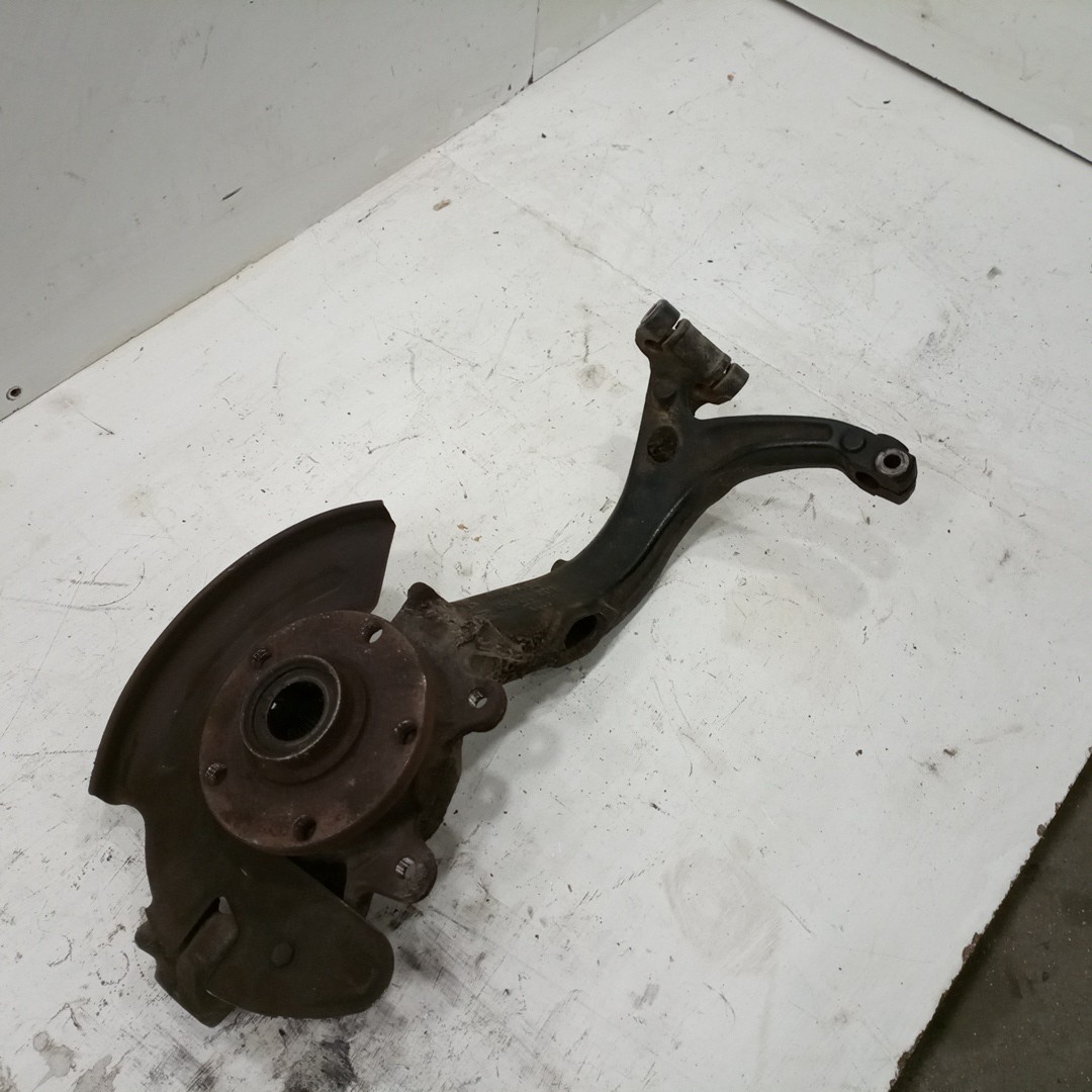 Manga de Eixo Frente Esquerda AUDI A4 Avant (8D5, B5) | 94 - 02 Imagem-1