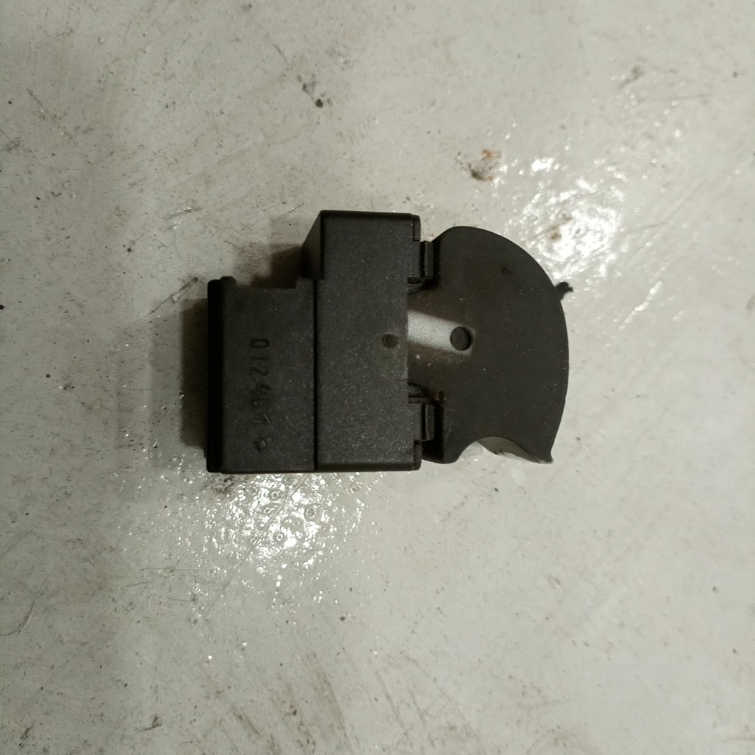 Comutador de vidro frente direito AUDI A4 Avant (8E5, B6) | 00 - 05 Imagem-1