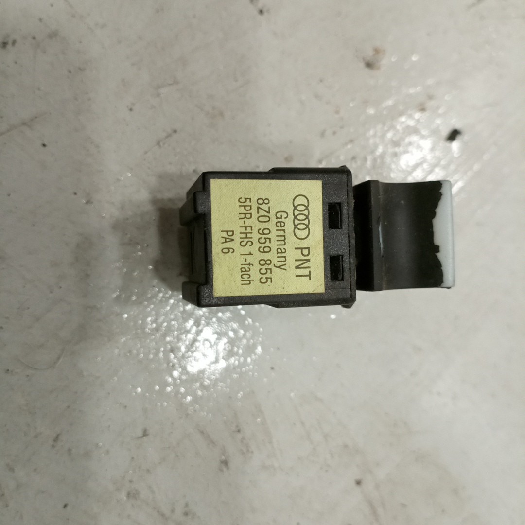 Comutador de vidro frente direito AUDI A4 Avant (8E5, B6) | 00 - 05 Imagem-2