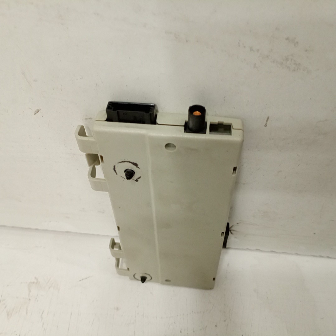 Amplificador de antena BMW X6 (E71, E72) | 07 - 14 Imagem-3