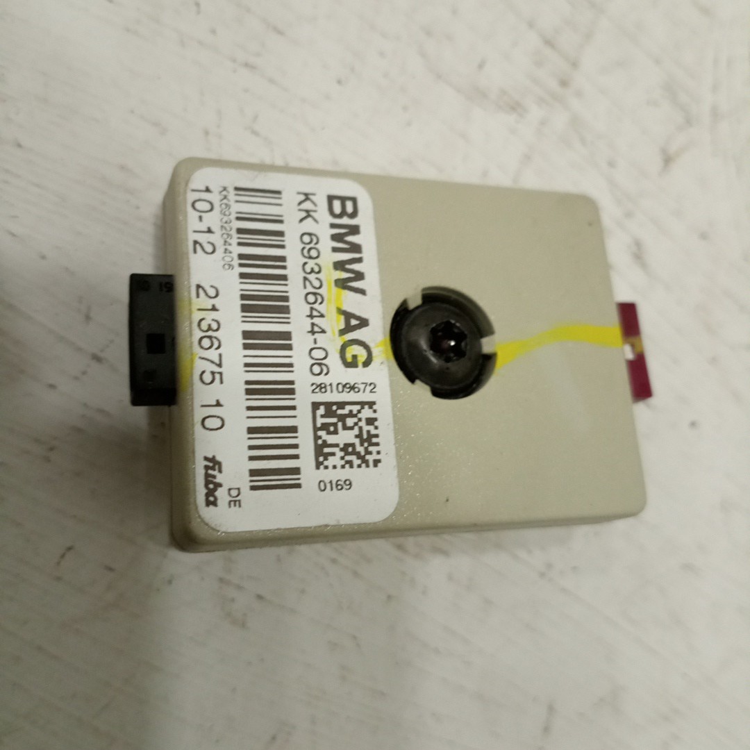 Amplificador de antena BMW X6 (E71, E72) | 07 - 14 Imagem-1