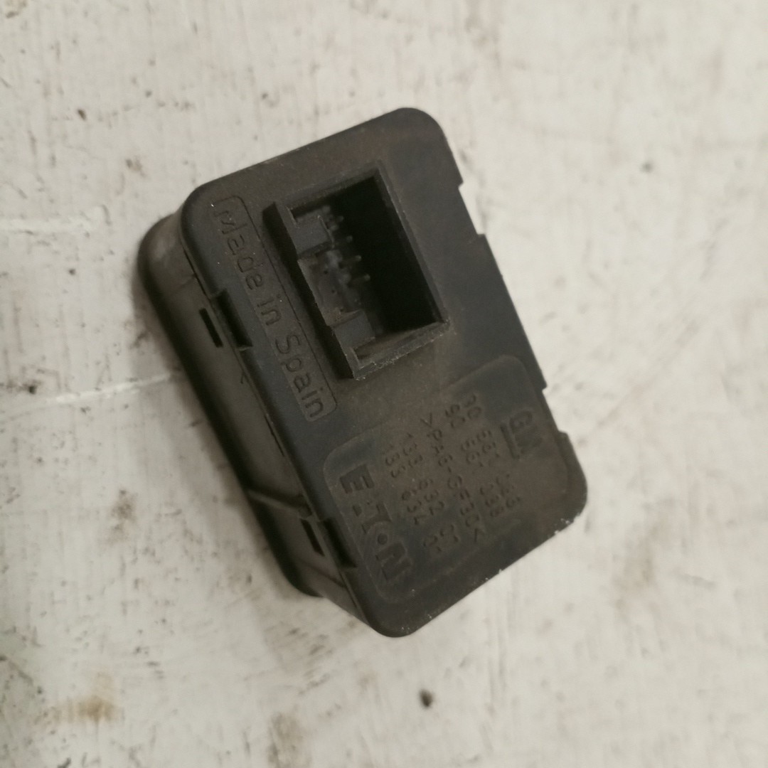 Comutador de vidro frente esquerdo OPEL ASTRA G CLASSIC (T98) | 04 - 09 Imagem-2