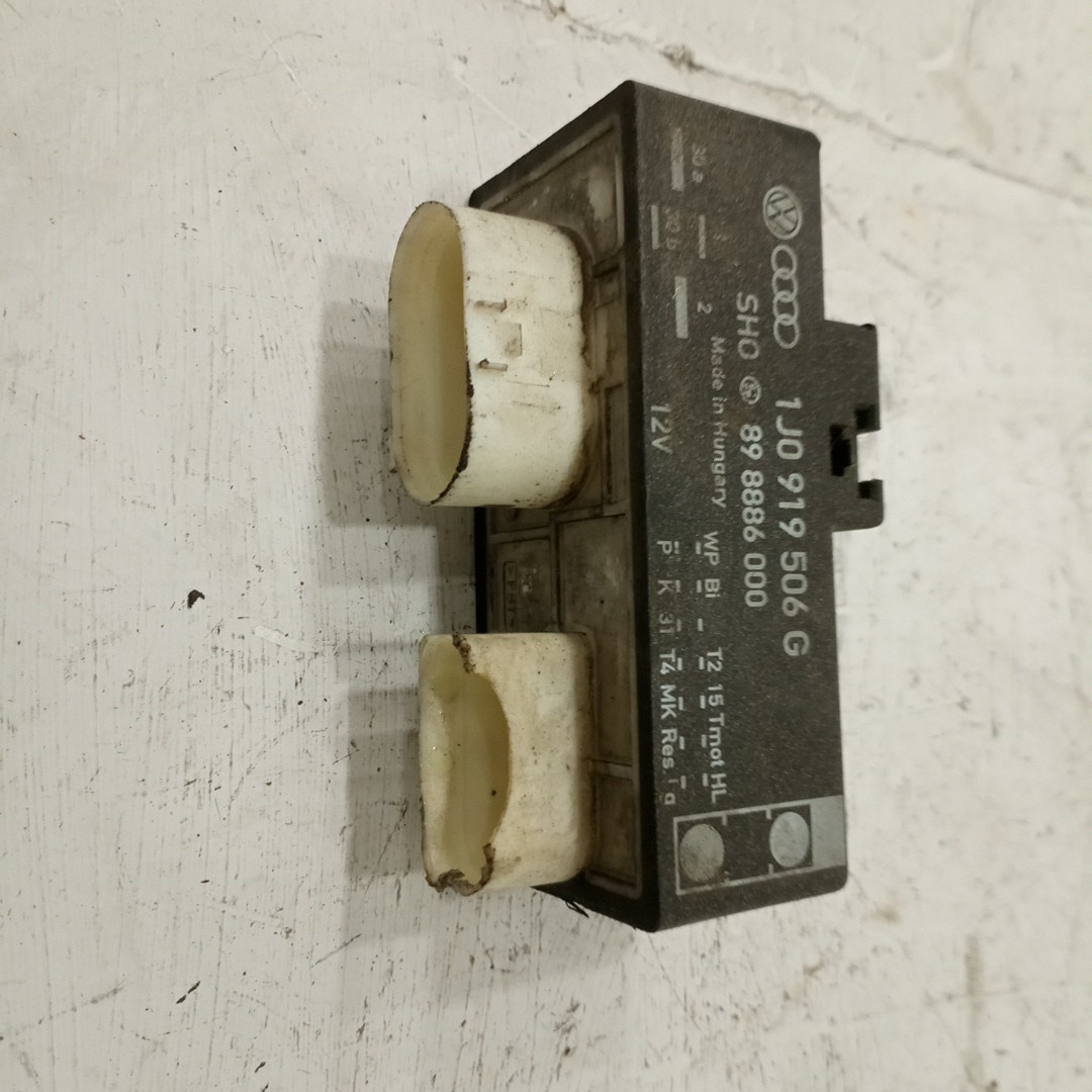 Relé Temporizador do Ventilador VOLKSWAGEN GOLF IV (1J1) | 97 - 07 Imagem-1