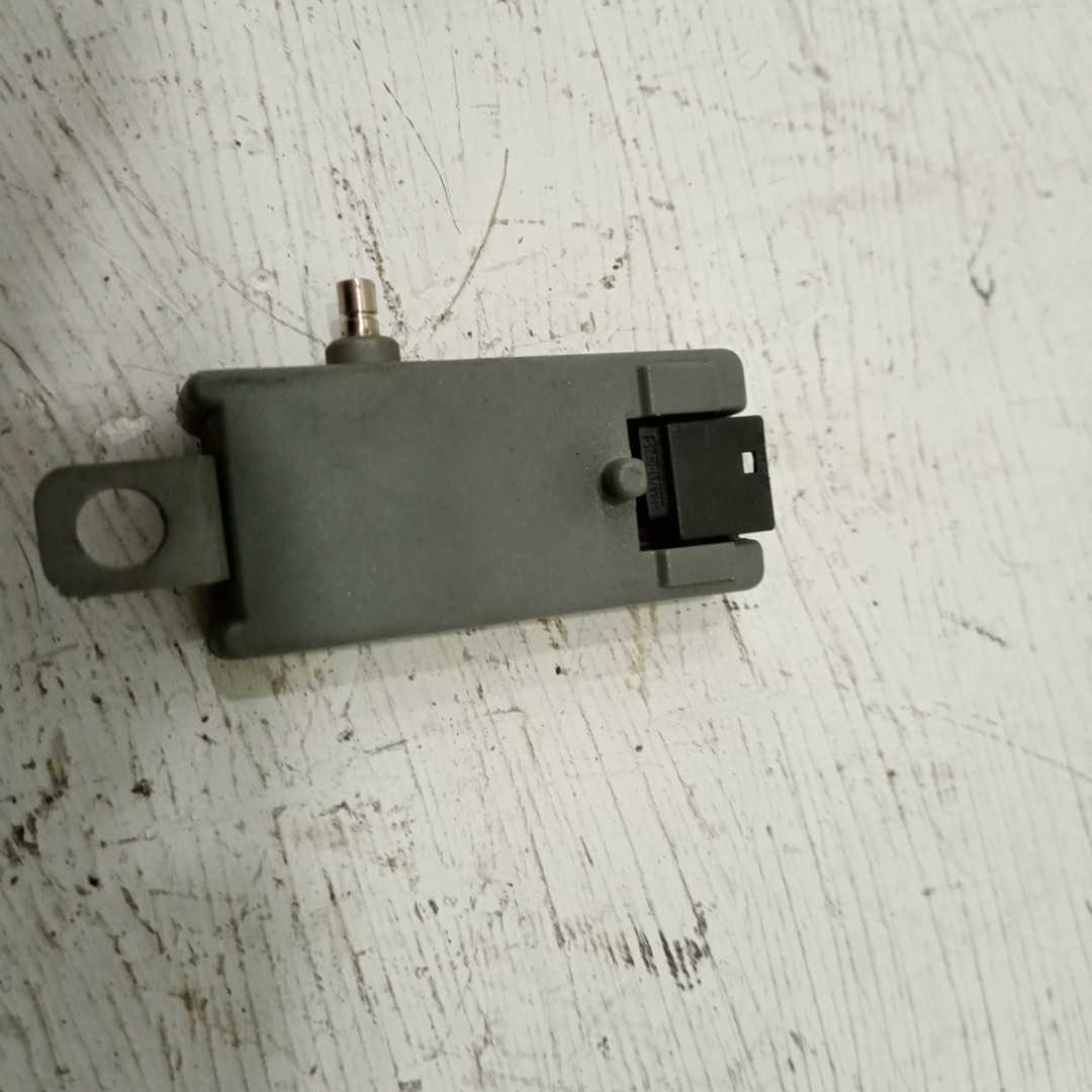 Amplificador de antena AUDI A6 (4B2, C5) | 97 - 05 Imagem-3