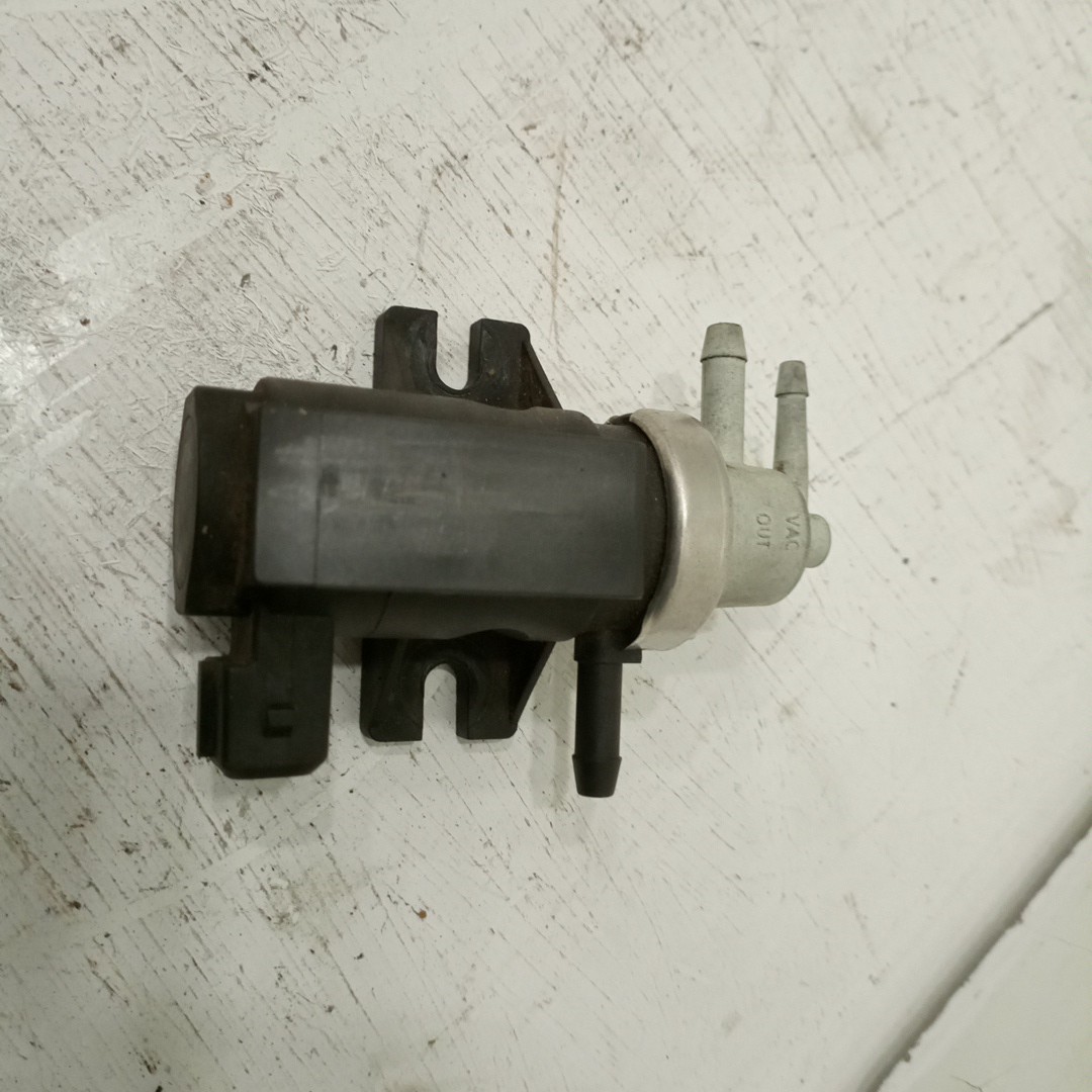 Válvula de vácuo VOLKSWAGEN GOLF IV (1J1) | 97 - 07