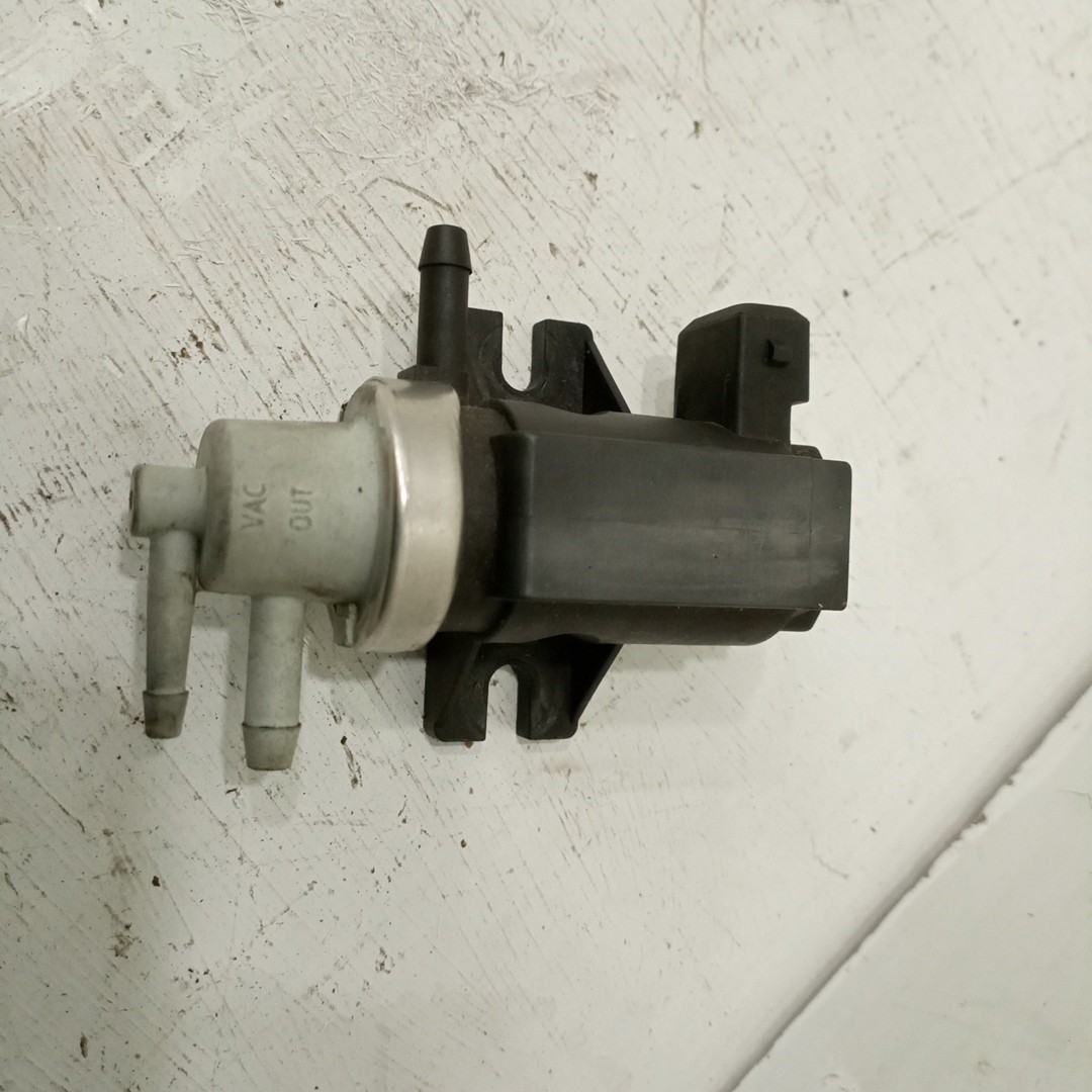 Válvula de vácuo VOLKSWAGEN GOLF IV (1J1) | 97 - 07 Imagem-2