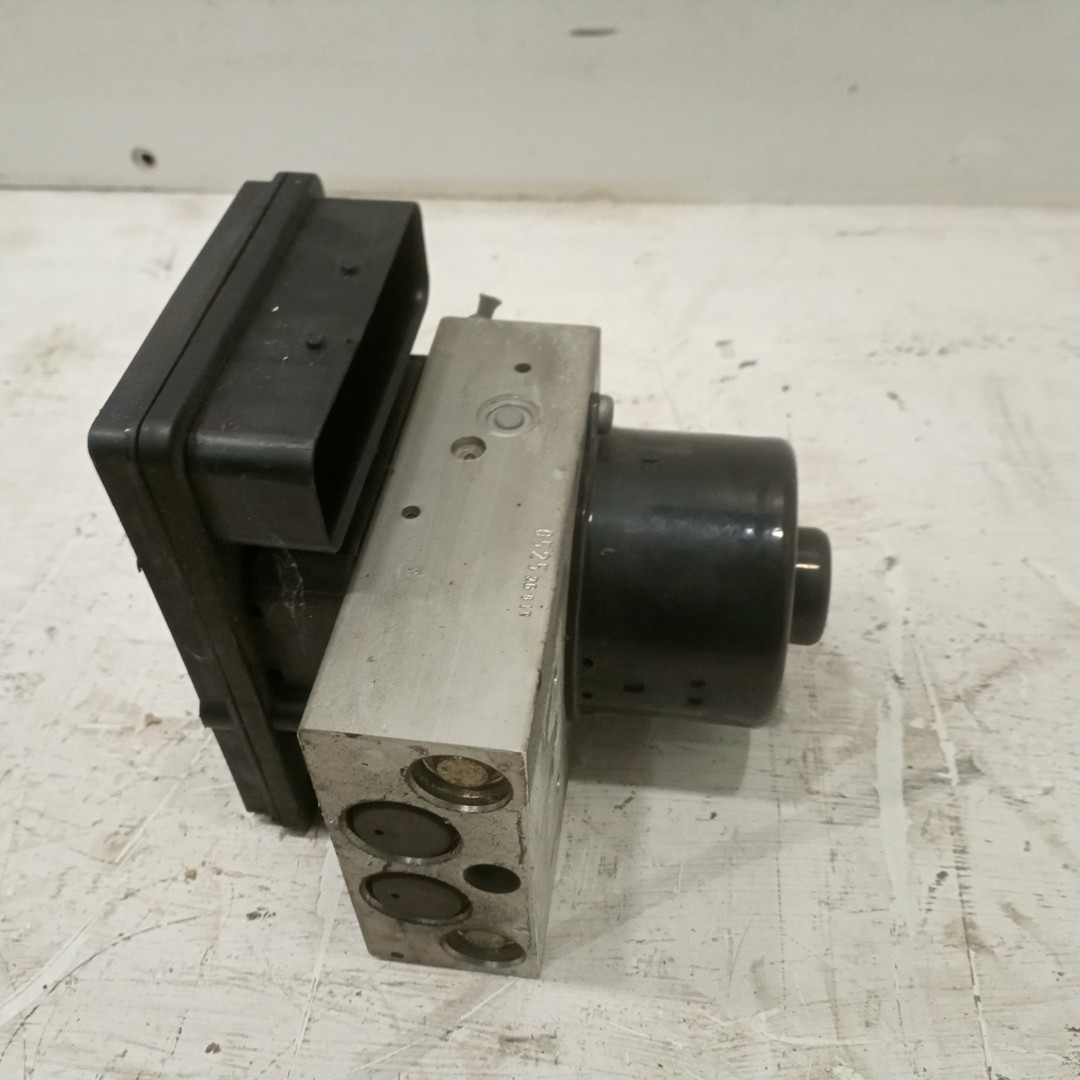 Bomba de ABS MERCEDES-BENZ C-CLASS (W203) | 00 - 07 Imagem-4