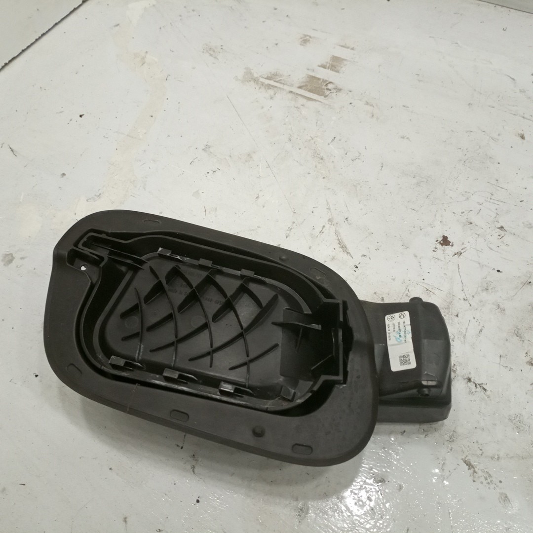 Tampa de depósito VOLKSWAGEN POLO (AW1, BZ1) | 17 - 