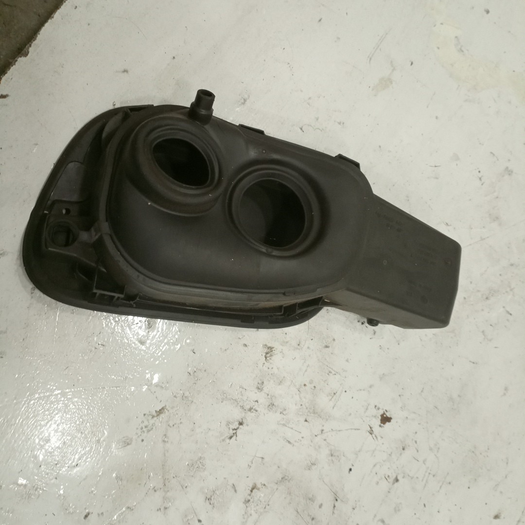 Tampa de depósito VOLKSWAGEN POLO (AW1, BZ1) | 17 -  Imagem-3