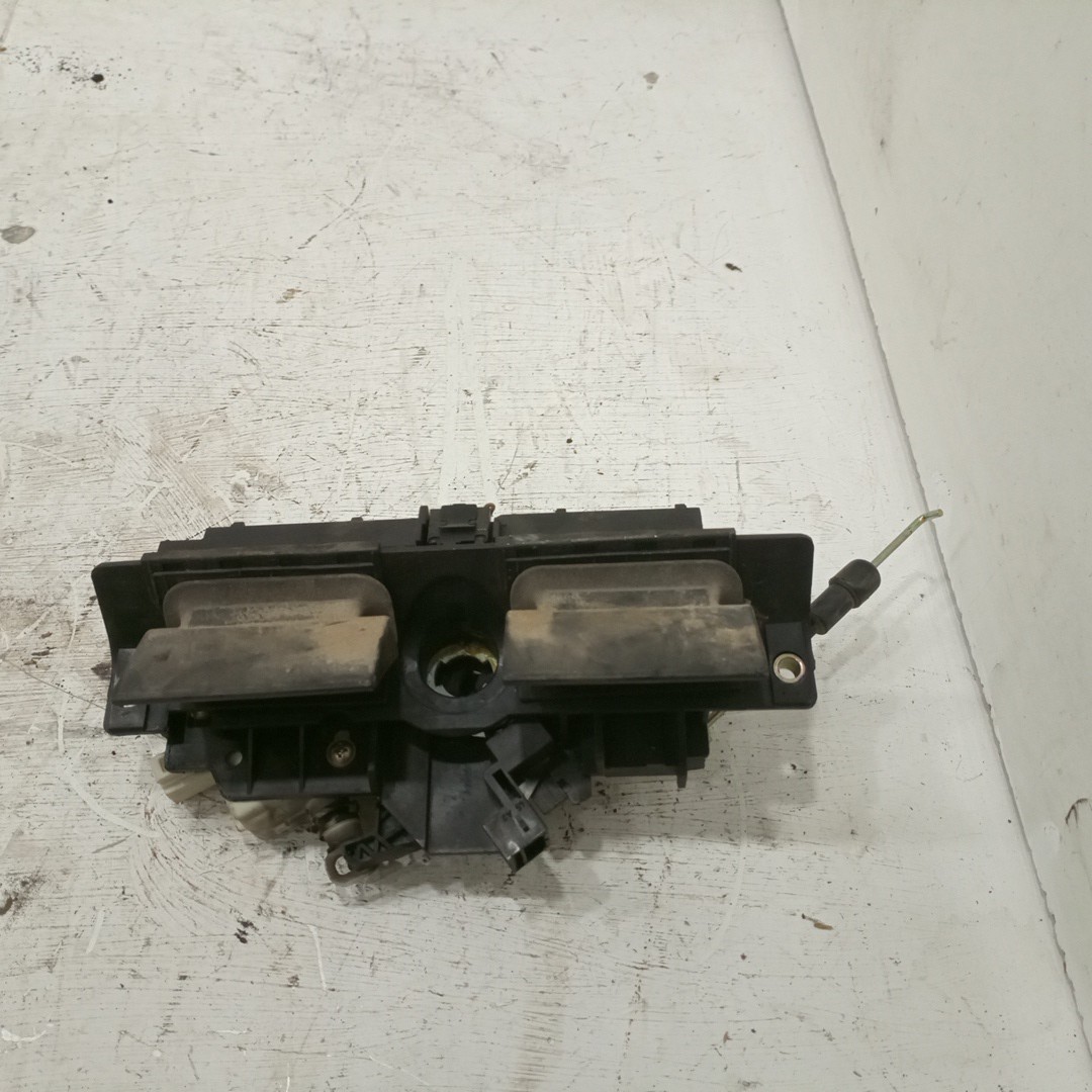 Fecho e puxador exterior de mala AUDI A6 (4B2, C5) | 97 - 05 Imagem-1