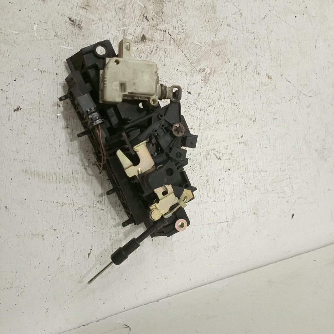 Fecho e puxador exterior de mala AUDI A6 (4B2, C5) | 97 - 05 Imagem-3