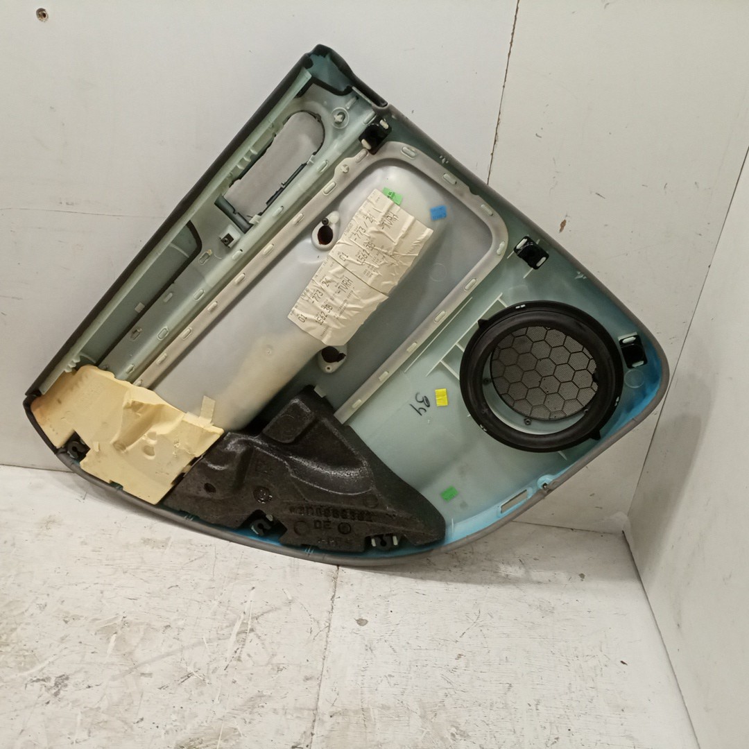 Quartela de porta trás direita VOLKSWAGEN PASSAT (3B3) | 00 - 05 Imagem-2