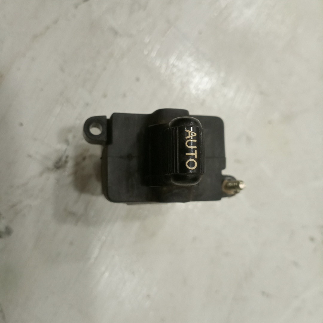 Comutador de vidro frente esquerdo ROVER 400 (RT) | 95 - 00 Imagem-1