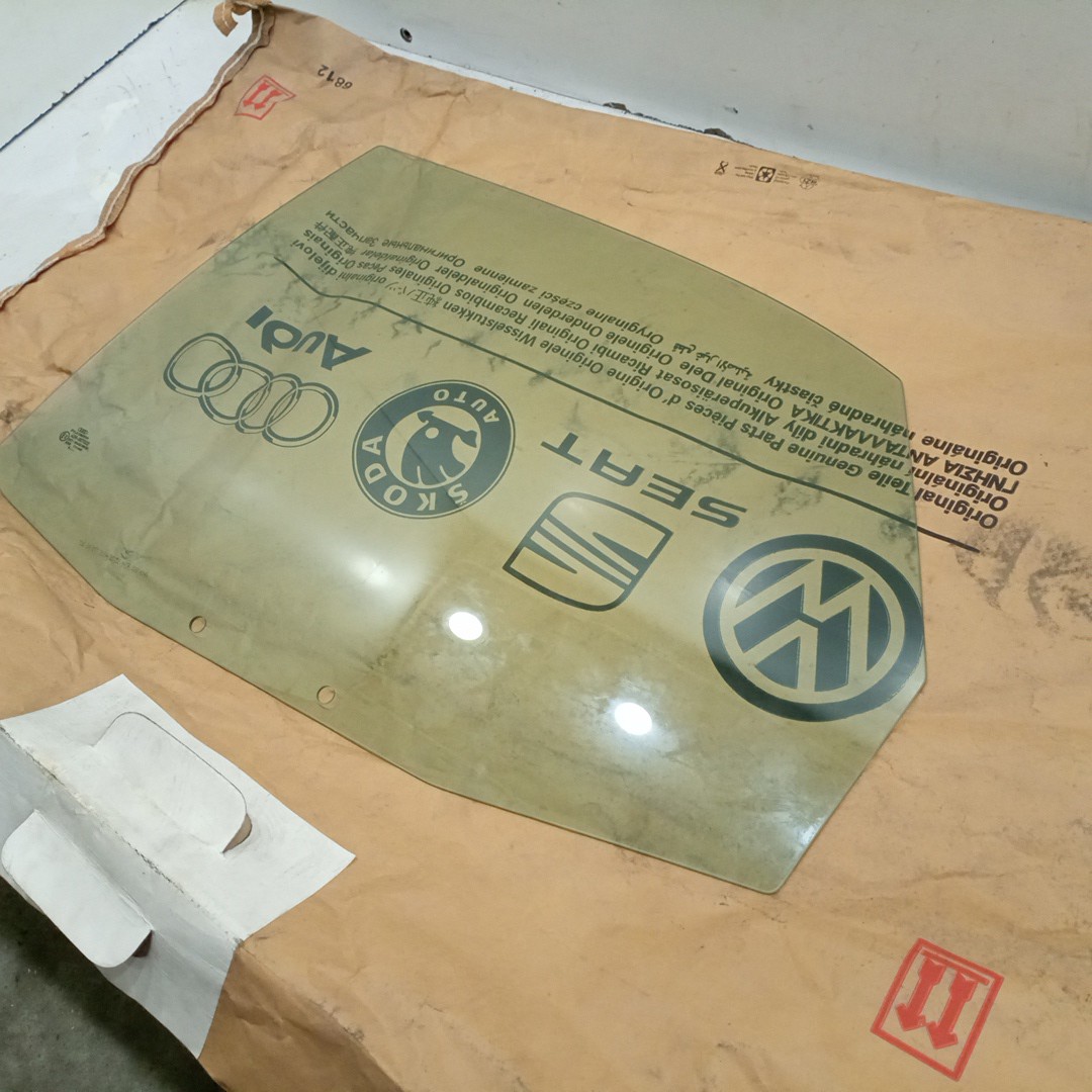 Vidro Traseiro Esquerdo AUDI A4 Avant (8D5, B5) | 94 - 02 Imagem-2