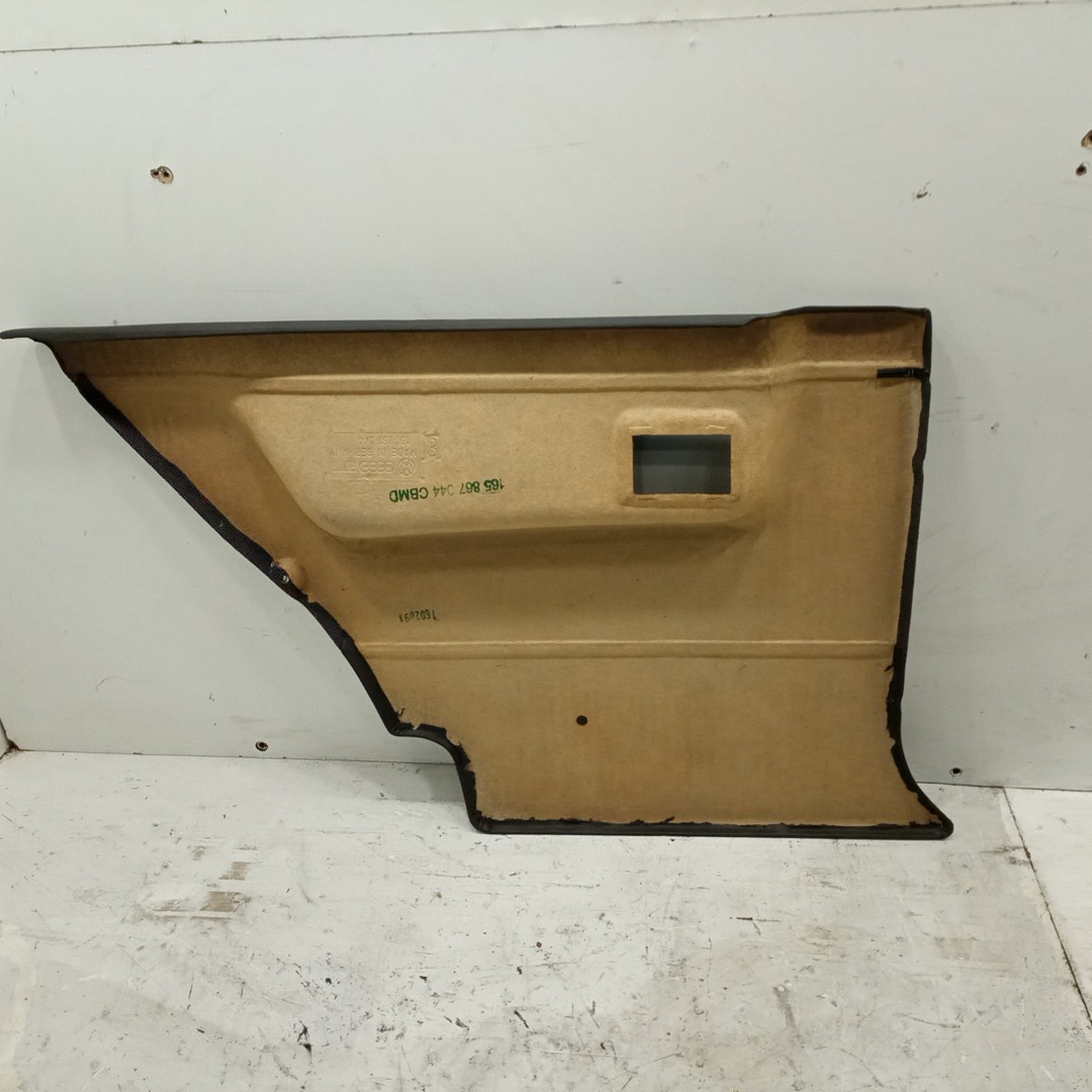 Quartela de porta trás direita VOLKSWAGEN JETTA II (19E, 1G2, 165) | 83 - 92 Imagem-2