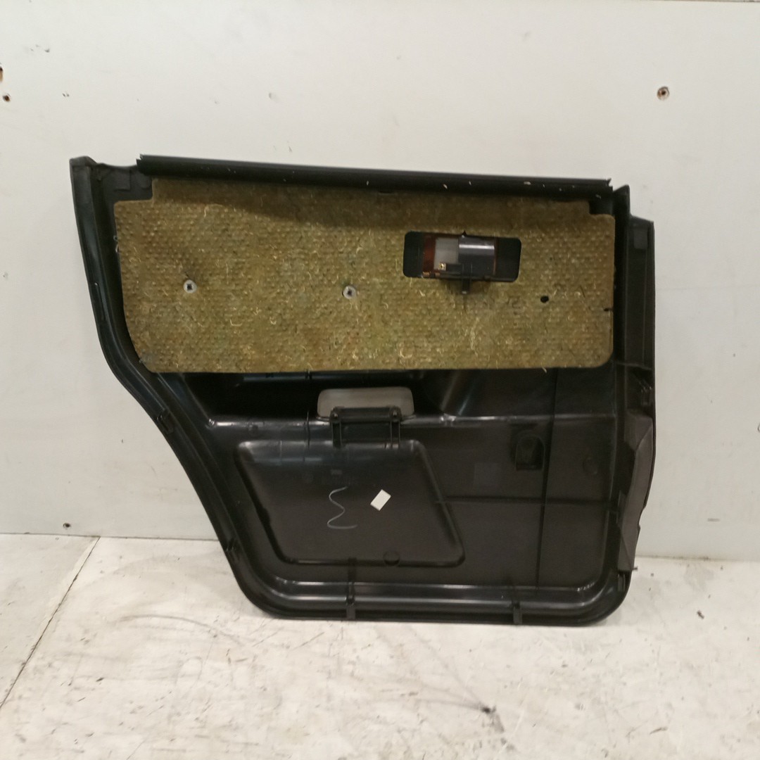 Quartela de porta trás direita AUDI 80 (8C2, B4) | 91 - 95 Imagem-2