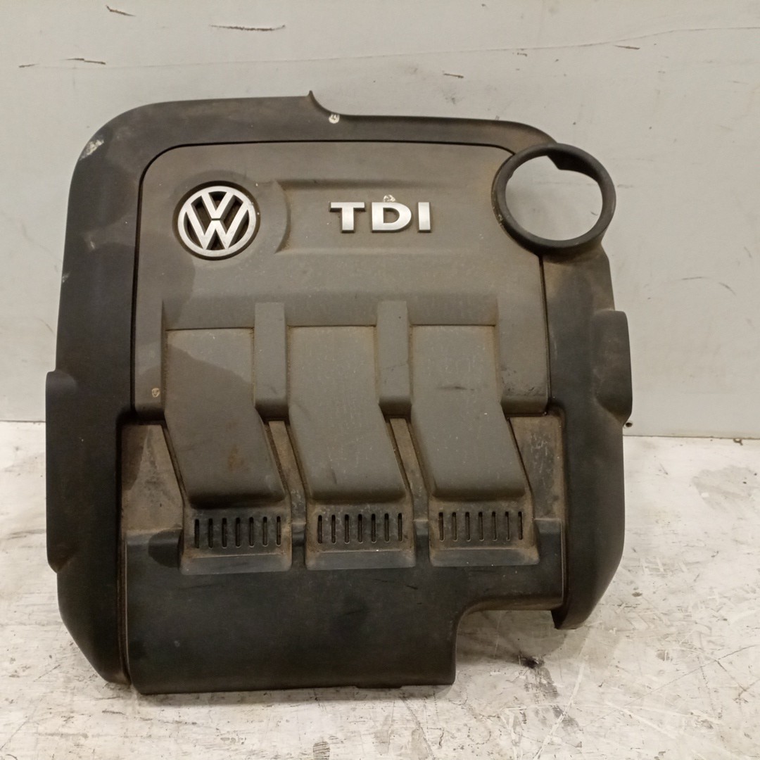Tampa de motor VOLKSWAGEN POLO (6R1, 6C1) | 09 - 