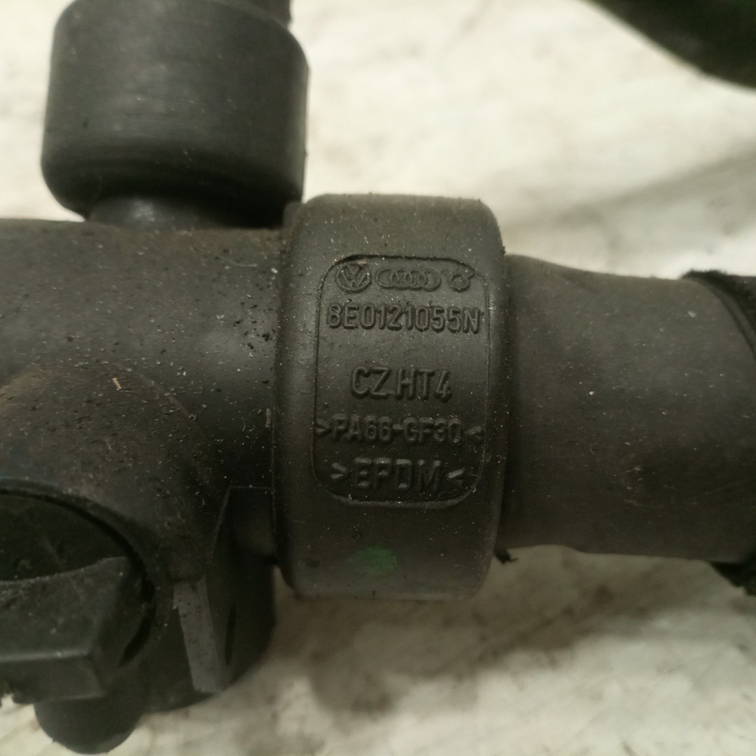Tubo de Água AUDI A4 Avant (8E5, B6) | 00 - 05 Imagem-4