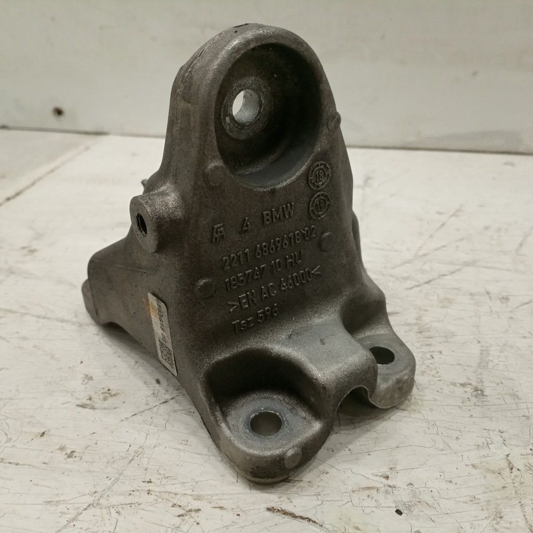 Apoio de motor BMW 1 (F21) | 11 - 