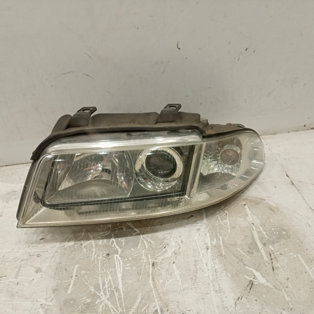 Ótica Esquerda AUDI A4 Avant (8D5, B5) | 94 - 02 Imagem-1