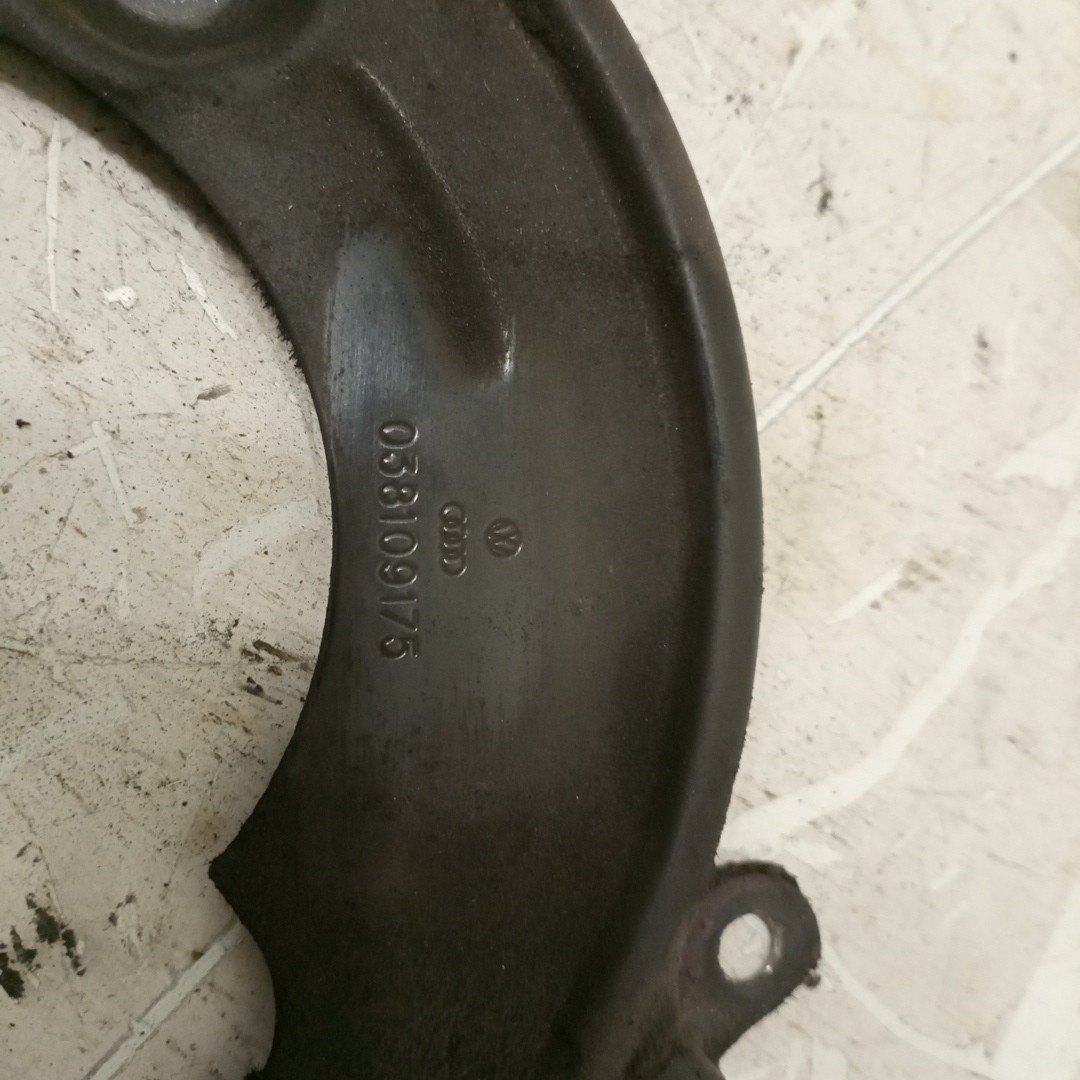 Tampa de distribuição VOLKSWAGEN PASSAT (3B3) | 00 - 05 Imagem-2