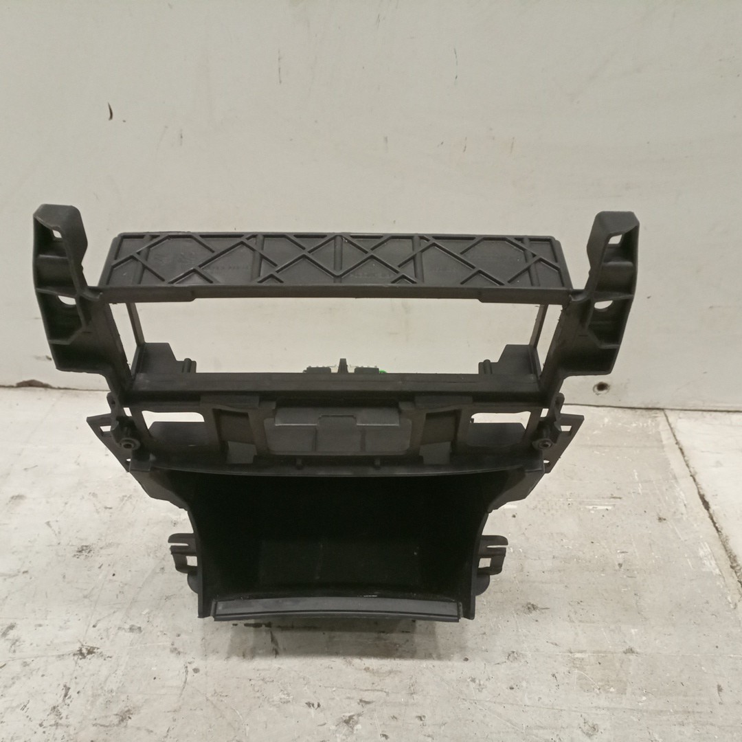 Moldura de consola central CITROEN DS3 | 09 - 16 Imagem-1