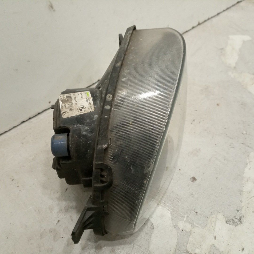 Farol de Nevoeiro BMW 5 Touring (F11) | 09 - 17 Imagem-1