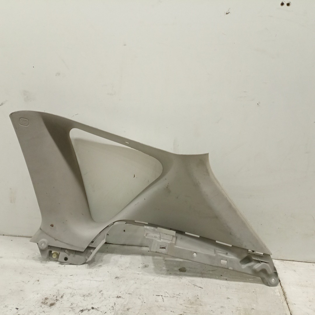 Acabamento Interior MAZDA 3 três volumes (BK) | 99 - 09