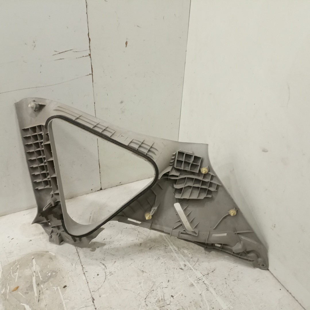 Acabamento Interior MAZDA 3 três volumes (BK) | 99 - 09 Imagem-2