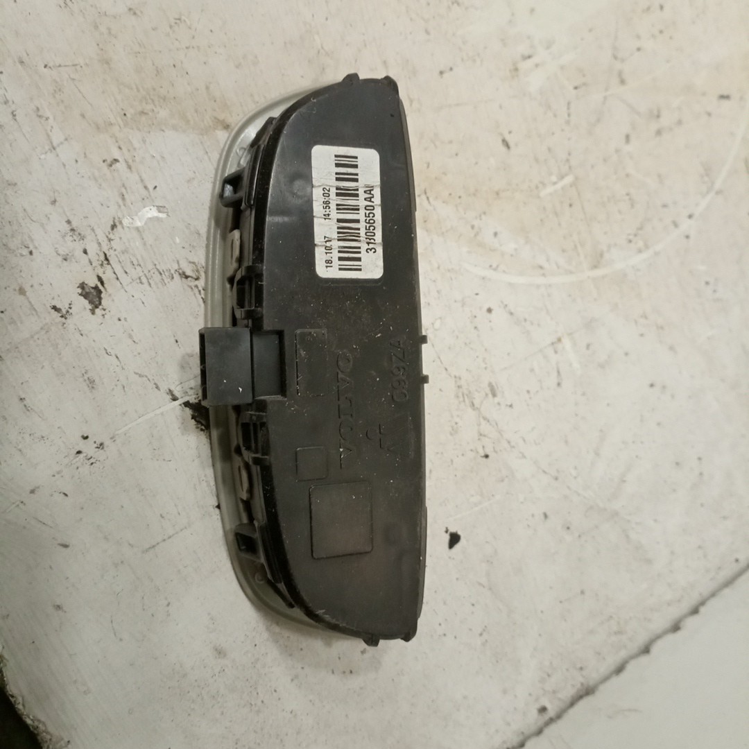 Luz interior VOLVO V40 Hatchback (525, 526) | 12 -  Imagem-2