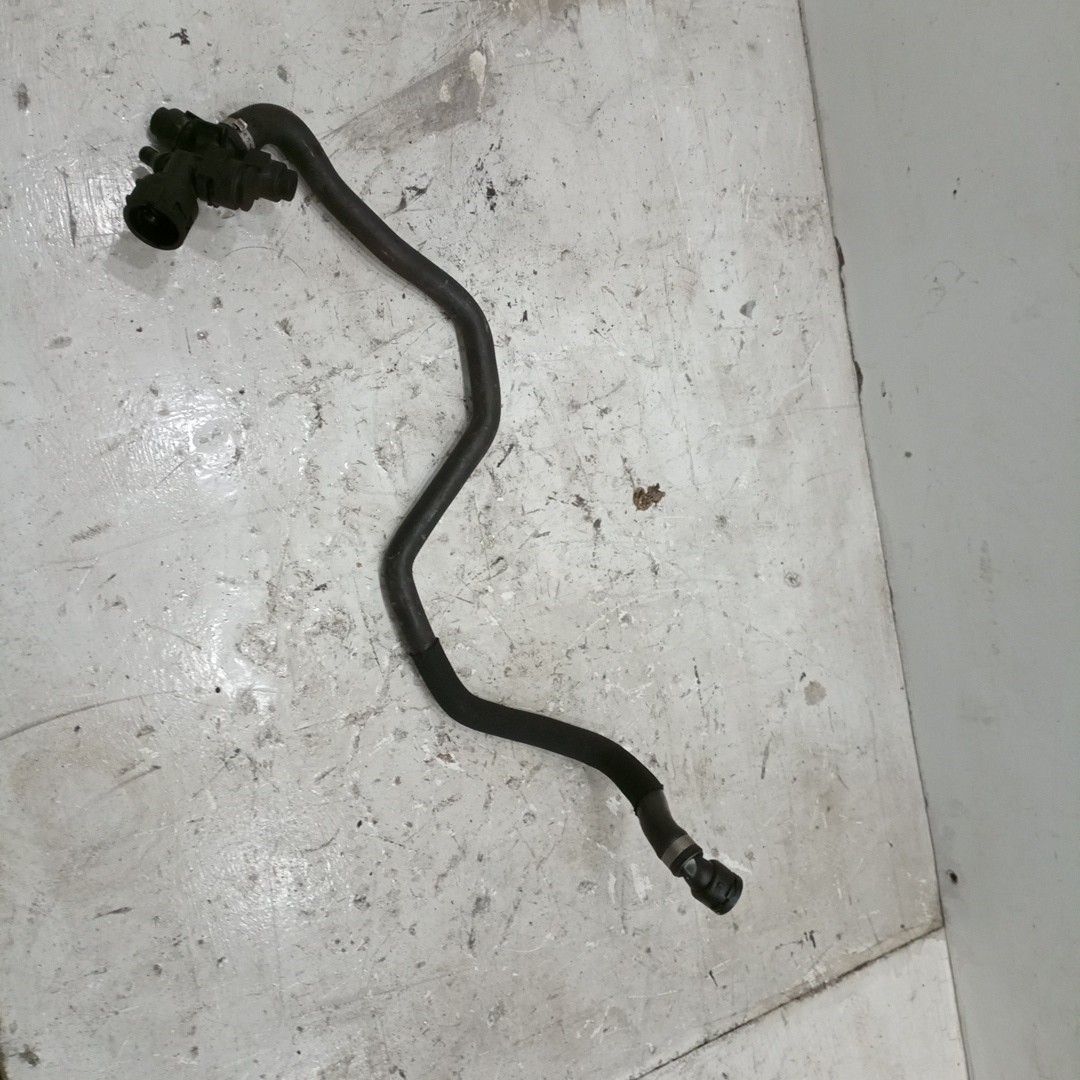 Tubo de Água BMW 5 Touring (F11) | 09 - 17