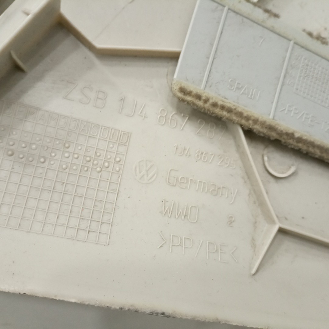 Moldura de pilar D VOLKSWAGEN GOLF IV (1J1) | 97 - 07 Imagem-3