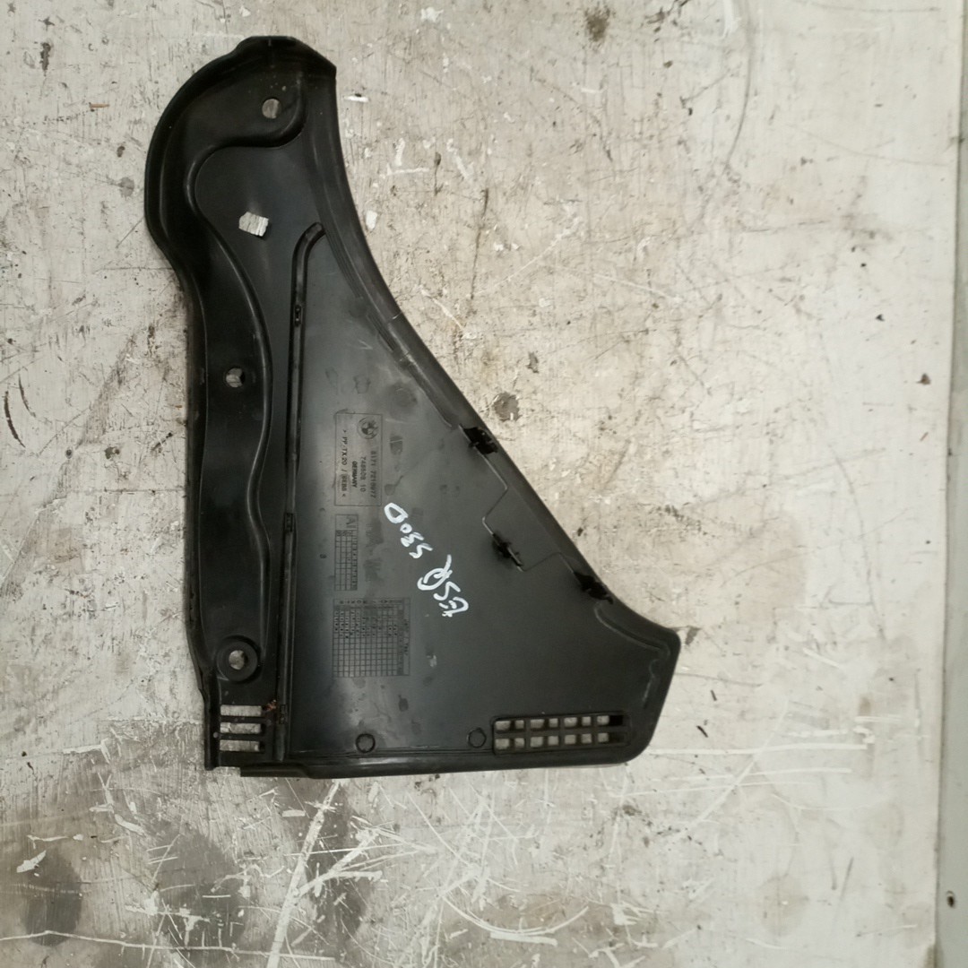 Acabamento de Torpedo BMW 5 Touring (F11) | 09 - 17 Imagem-3