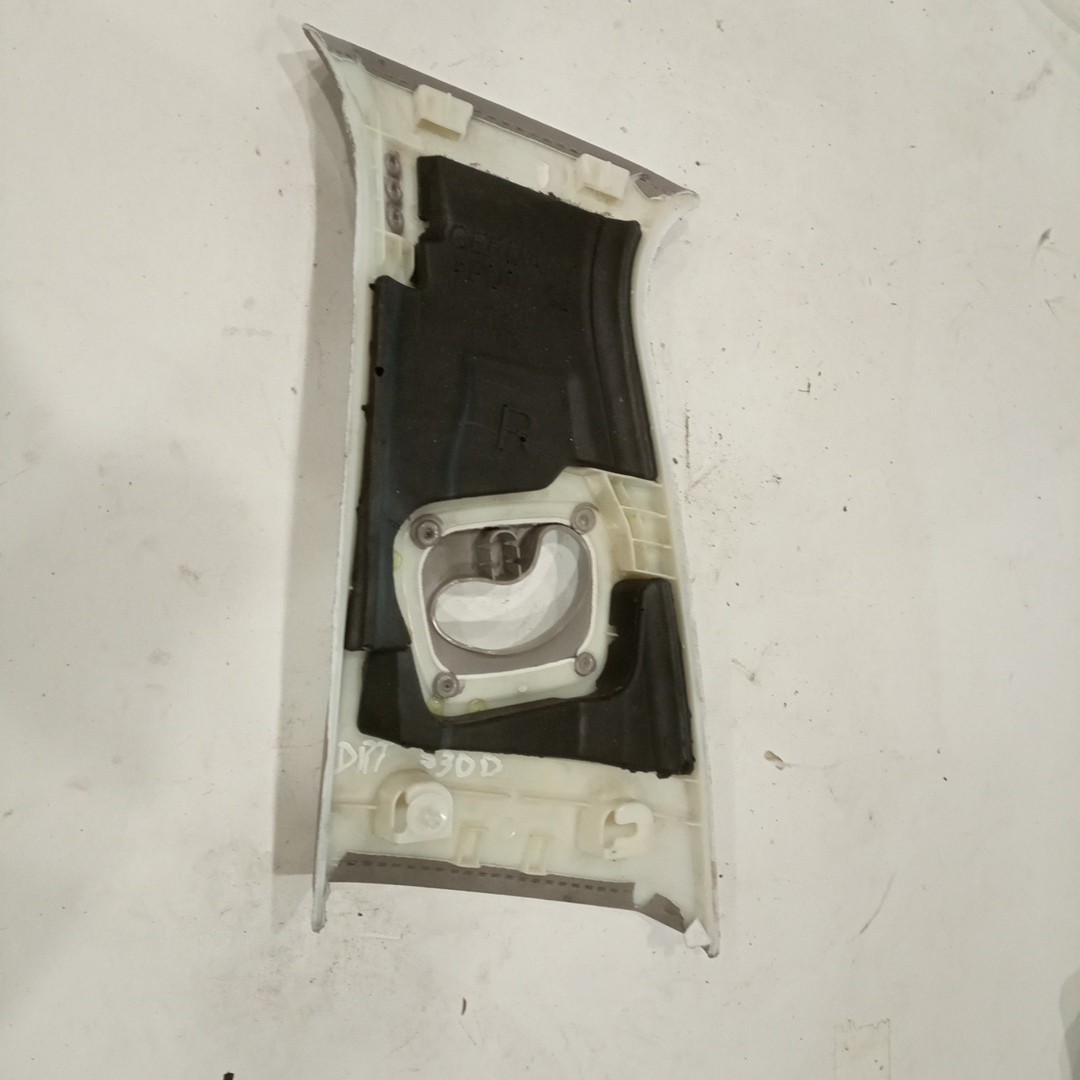 Moldura de pilar B direita BMW 5 Touring (F11) | 09 - 17 Imagem-3