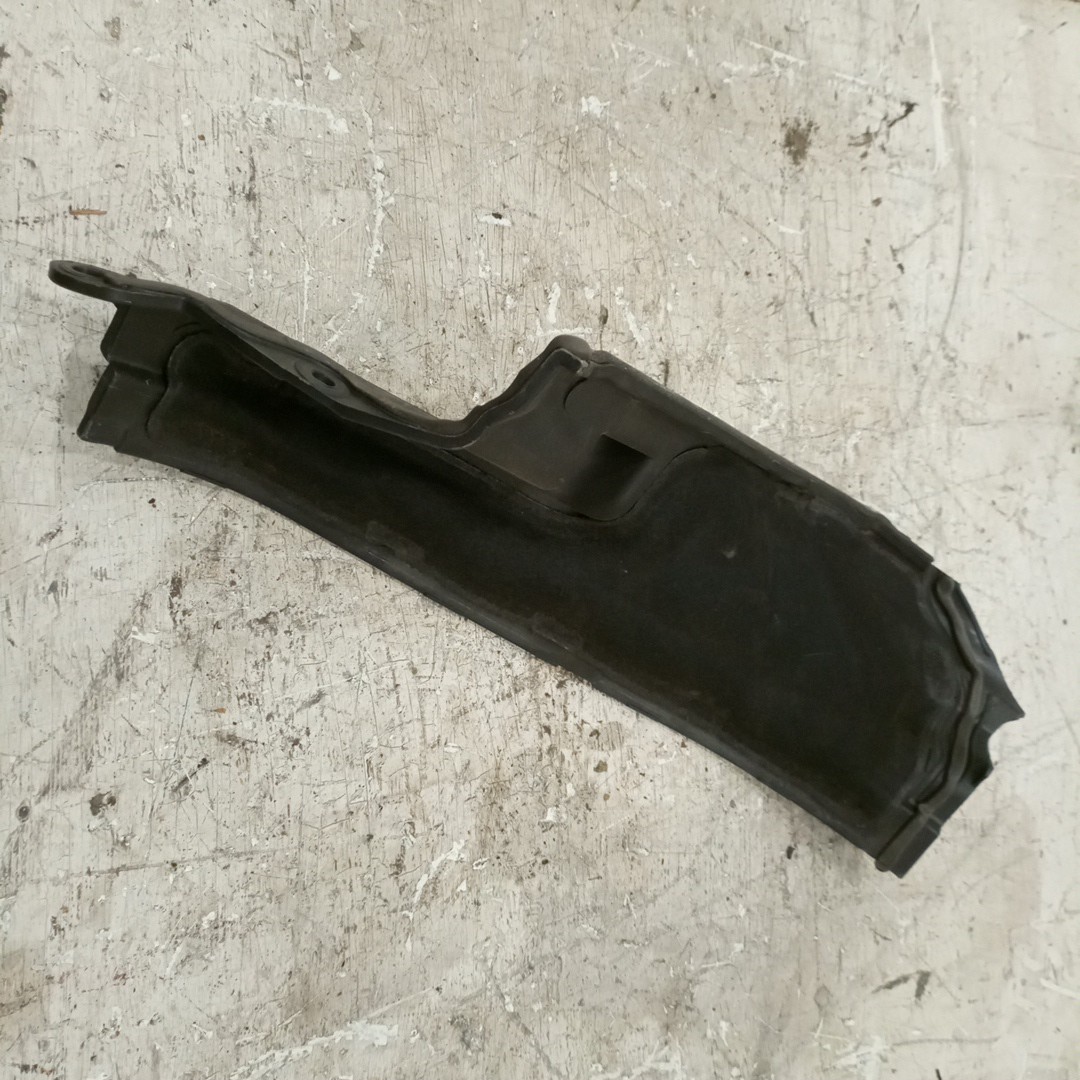 Acabamento de Torpedo BMW 5 Touring (F11) | 09 - 17 Imagem-1
