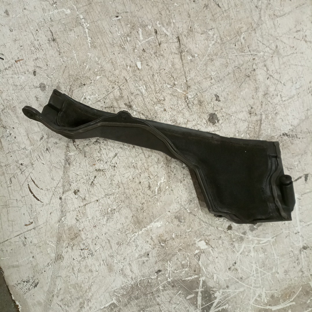 Acabamento de Torpedo BMW 5 Touring (F11) | 09 - 17 Imagem-1