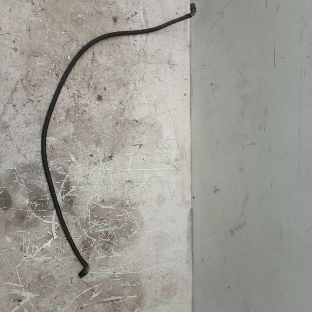 Tubo de Água BMW 5 Touring (F11) | 09 - 17 Imagem-1